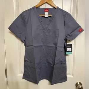 NWT Dickies Gen Flex Women's Black 2-Pocket Stretch V - Neck Top Medical Scrubs